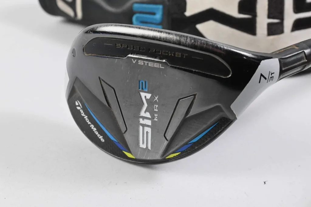 TaylorMade SIM2 Max #7 Hybrid / 31 Degree / Regular Flex Fujikura Ventus Blue
